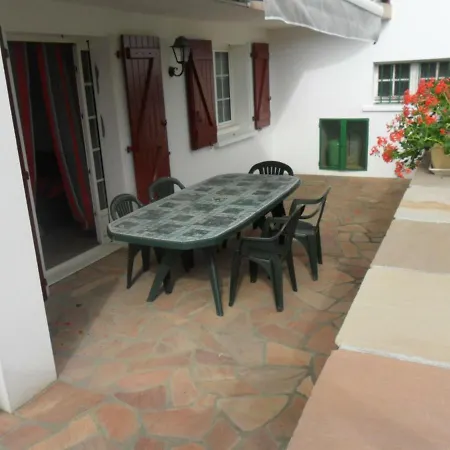 Hasparren, 2 Pieces, 2 Personnes - Fr-1-384-264 Feriehus *